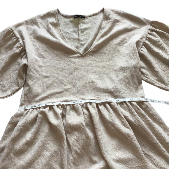 Zara Voluminous Oversized Texture V-neck Short Sleeve Dress, size M - Picture 12 of 13